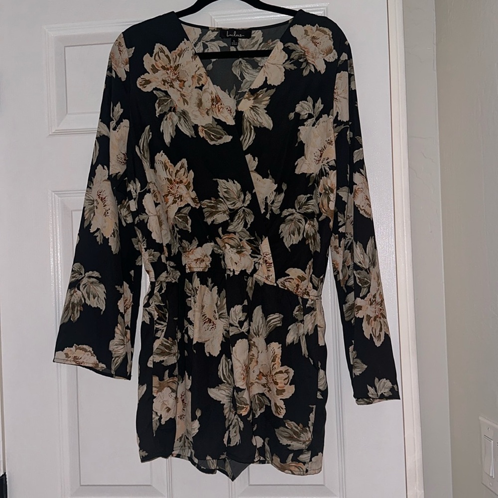 Lulus floral print Romper